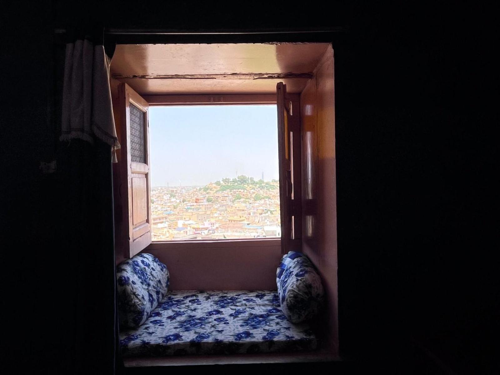 Hostel Desert Home Stay Jaisalmer Phòng bức ảnh