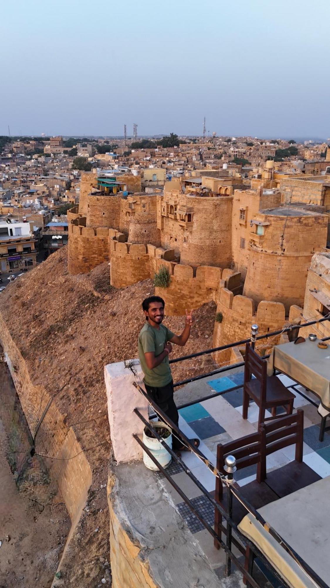 Hostel Desert Home Stay Jaisalmer Ngoại thất bức ảnh